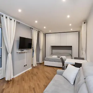 Magnoliaapartments - 5 Nirone Center , Milan Italy